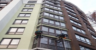 Установка крыши на балкон Жигулёвск цена от 1058 руб. м/2.