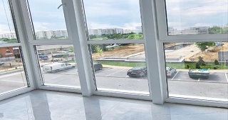 Панорамное остекление балкона Жигулёвск цена от 11 тыс. руб. м/п.